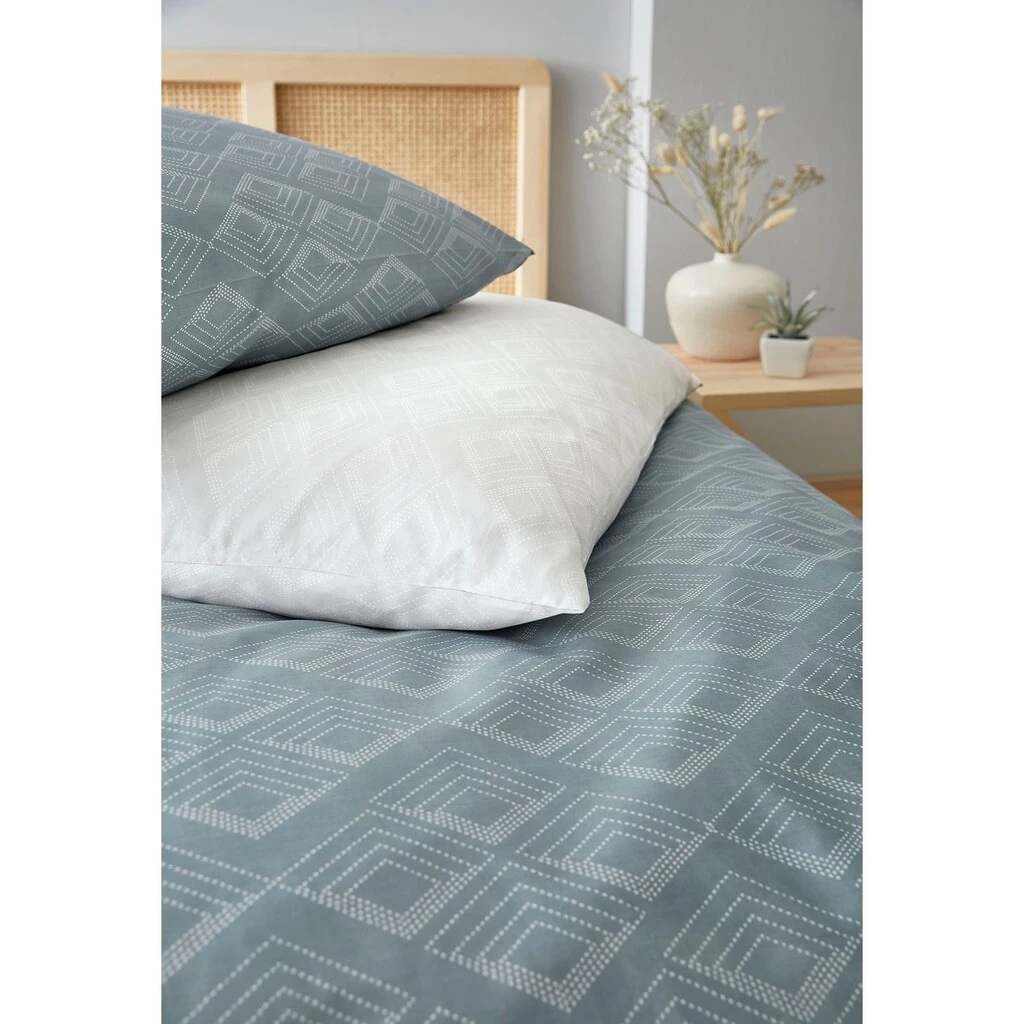 Kleine Wolke Bettwäsche »Kalea«, (2 Tlg.), Feines Und Dezentes Grafisches Design 3 Kleine Wolke Bettwäsche »Kalea«, (2 Tlg.), Feines Und Dezentes Grafisches Design – Bild 3